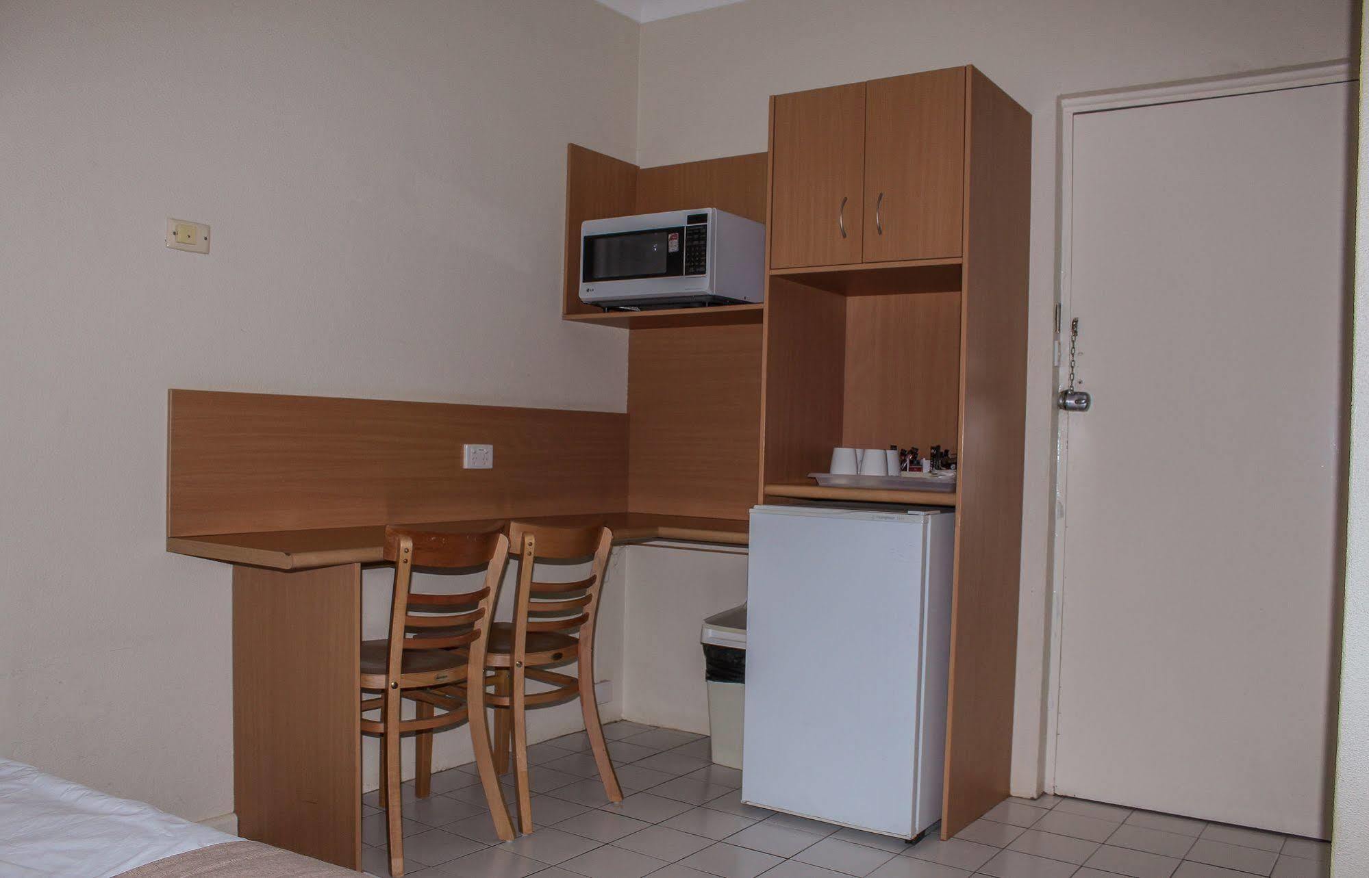 Motel Riverina Leeton 외부 사진